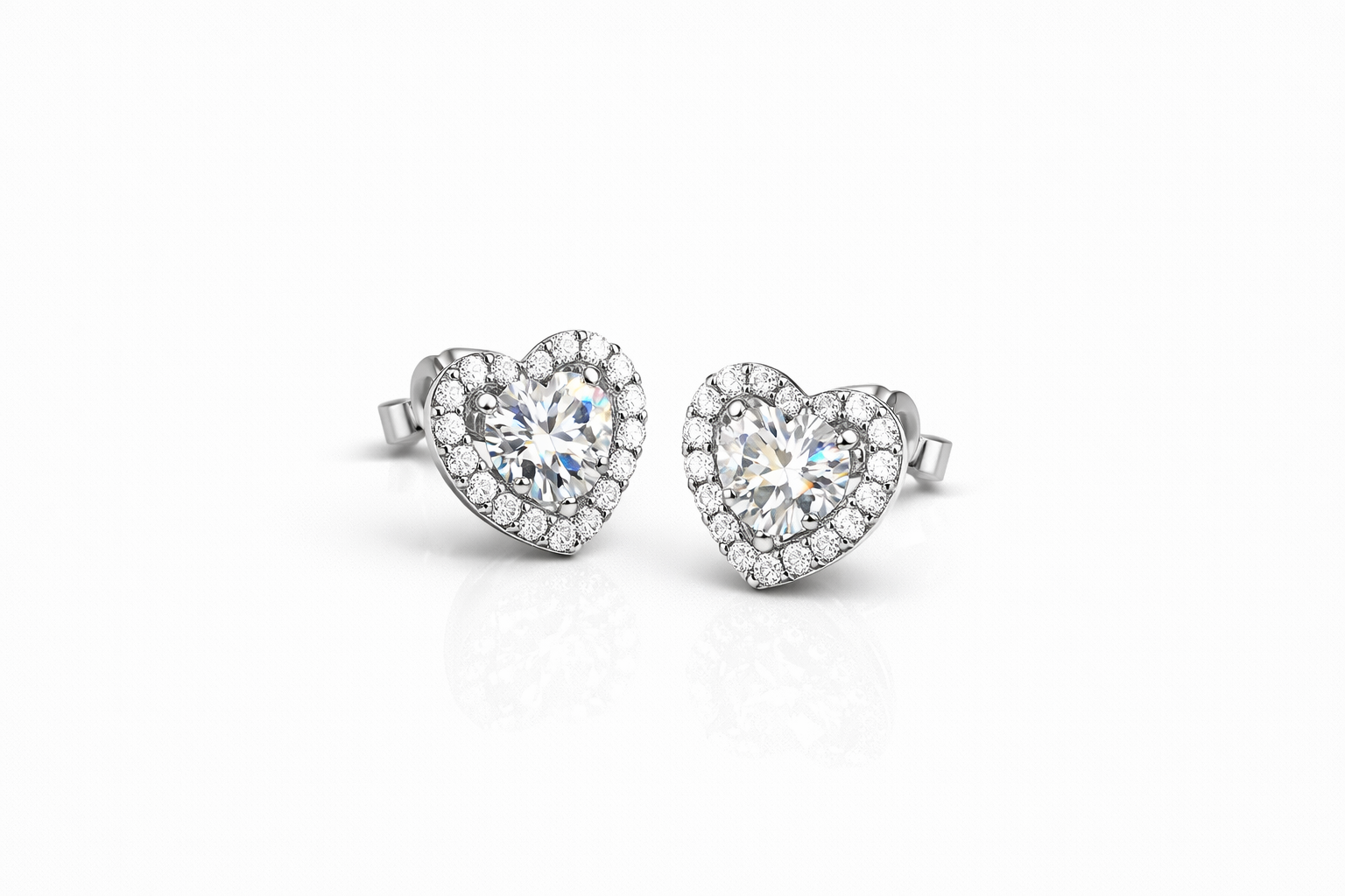 Amour Halo Studs